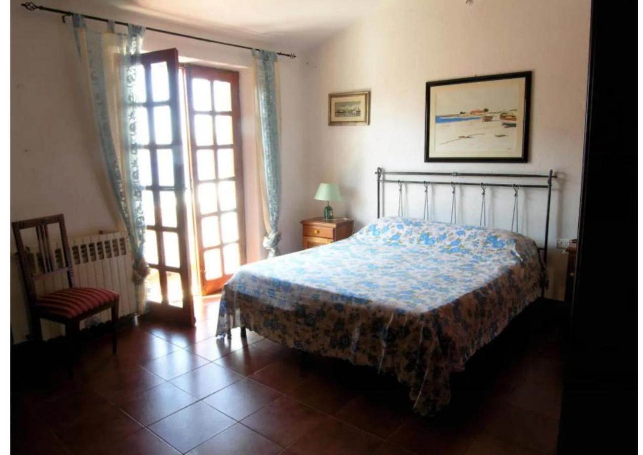 Casa Vacanze A Pochi Passi Dal Mare La Maddalena  Kültér fotó